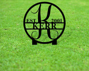 Circle Family Monogram Yard Sign